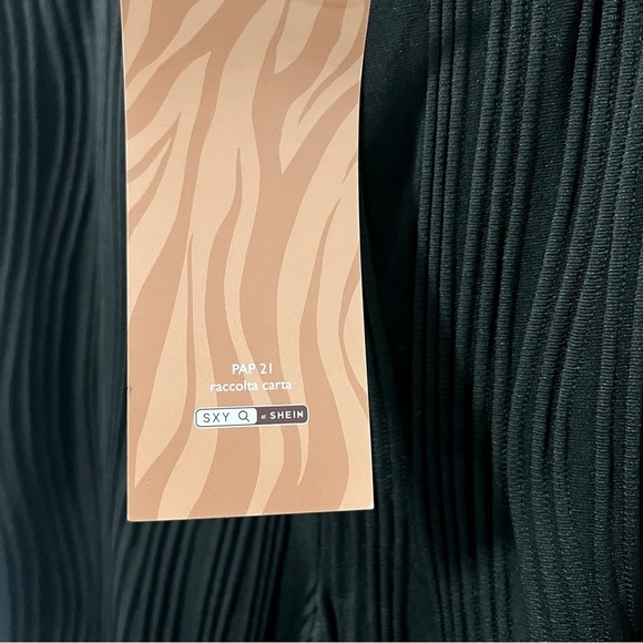 EZwear Women’s XS 2 SHEIN Black Solid Ribbed Flared Leg Pants Lightweight NWT - Picture 3 of 8